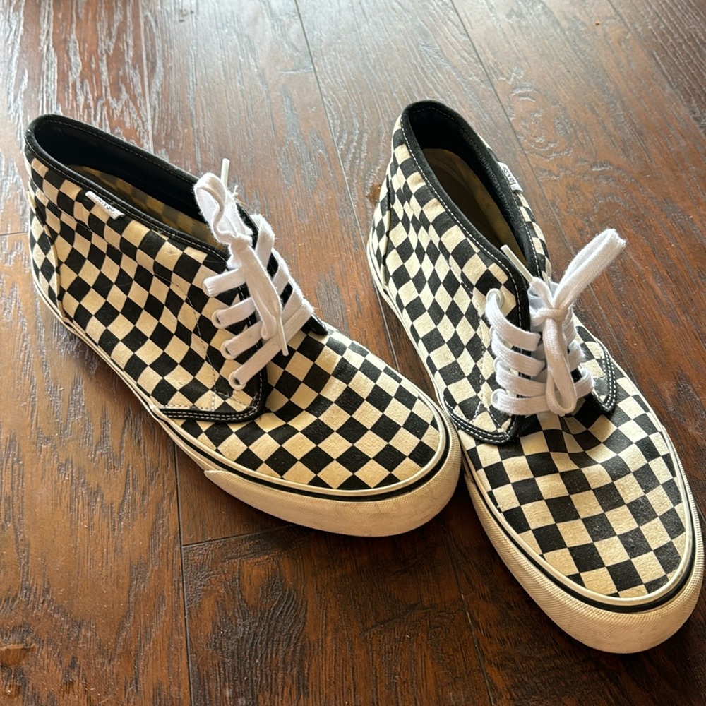 Vans Checkered half cab skate shoes Men’s 10.5